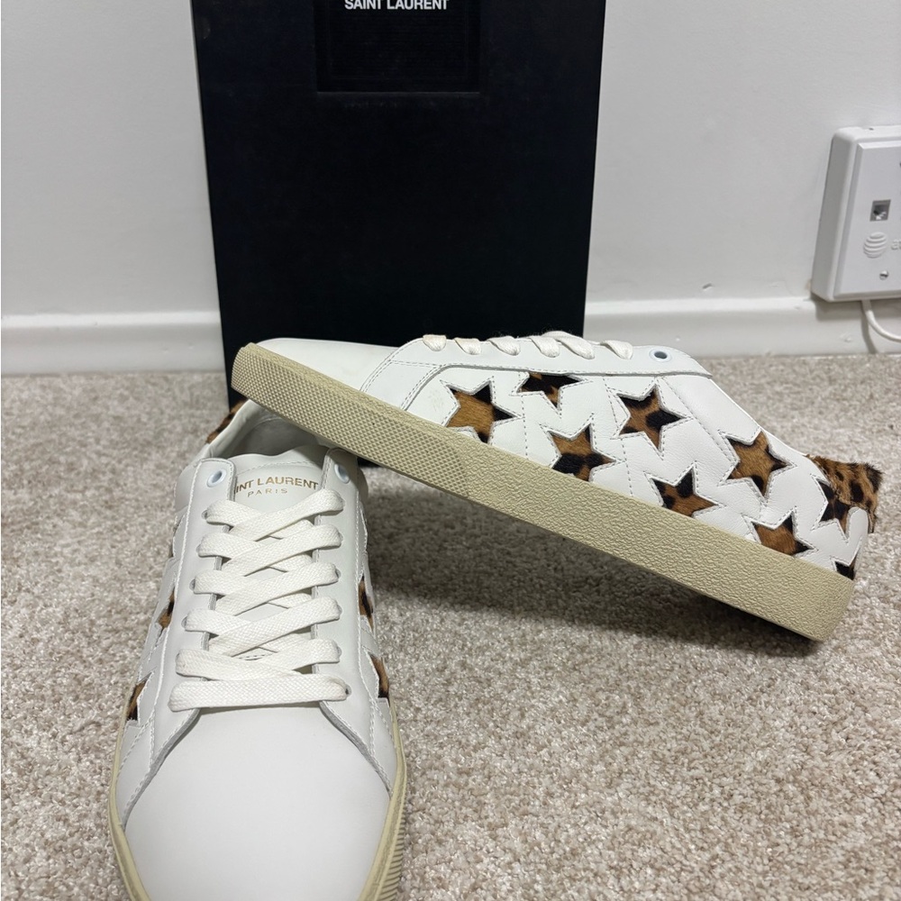 Saint Laurent Court Classic
